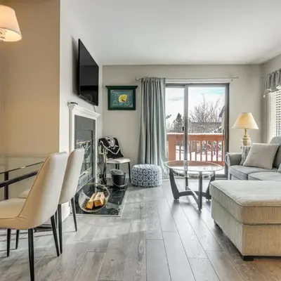 Walk to Mt Snow Ski Shuttle! Condo with Resort Perks