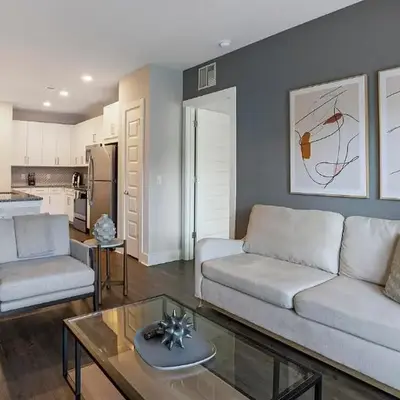 Landing Apartments - Park South