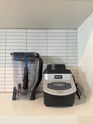 a blender sitting on top of a counter at Modern 3BR Home | Chic & Cozy | 30 Min NYC Access in Jersey City