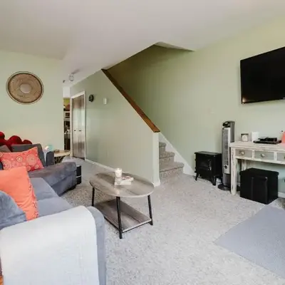 Cozy Townhouse Near Hunter Mountain