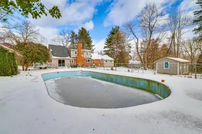 Gallery image of 2 Mi to Talcott Mtn Trails Spacious Family Home in Bloomfield