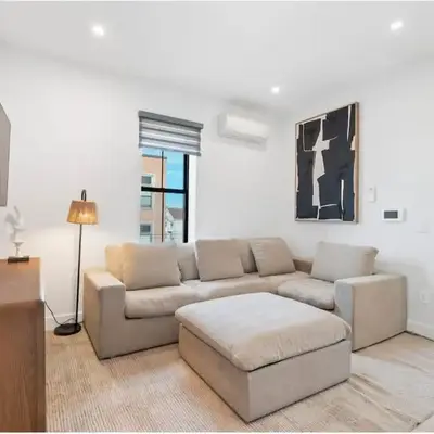 Designer Luxury Duplex a few mintues to NYC with Skyline Views