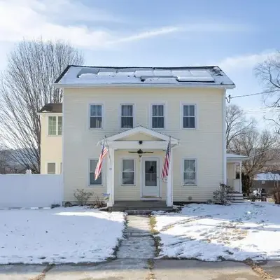 Ann Inn - Downtown New Milford Apartment