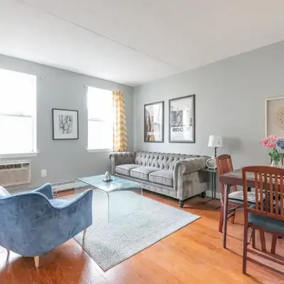 Stunning 3 Bed Fully Furnished Apt