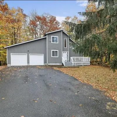 Woodside Haven - Game Room - Central AC - Pet Friendly