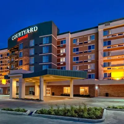 Courtyard by Marriott Westbury Long Island