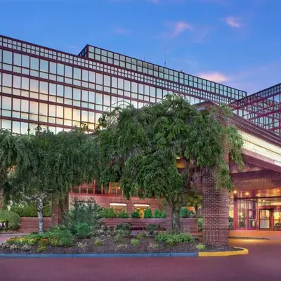 DoubleTree by Hilton New York-LaGuardia