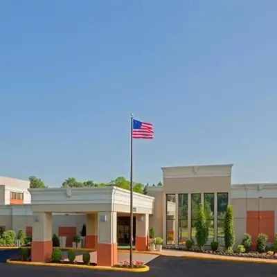 Armoni Inn & Suites