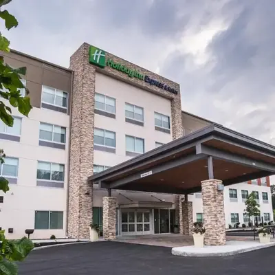 Holiday Inn Express & Suites Kingston-Ulster by IHG