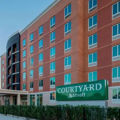 Courtyard by Marriott New York Queens/Fresh Meadows