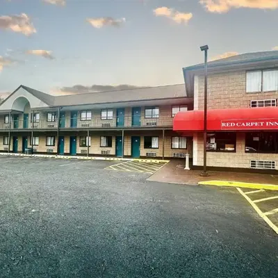 Red Carpet Inn Norwalk