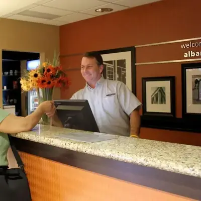 Hampton Inn & Suites Albany-Airport