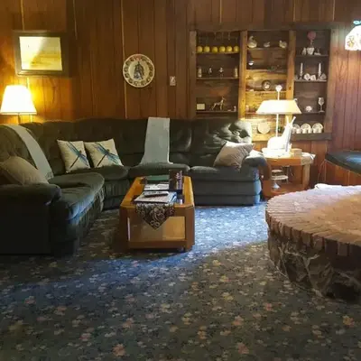 Whisperin' Pines Chalet