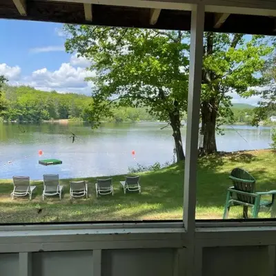 The Elms Waterfront Cottages