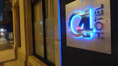 Gallery image of Q4 Hotel and Hostel in Queens