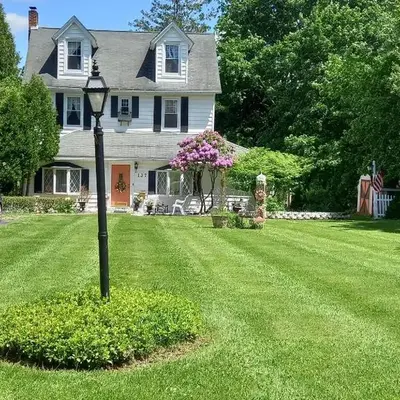 Elegantly English Catskills
