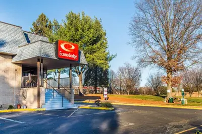 a fast food restaurant with a krispy kreme sign at Econo Lodge Milldale - Southington in Plantsville