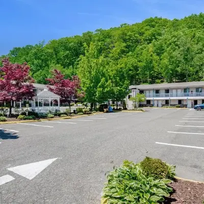 Americas Best Value Inn Torrington