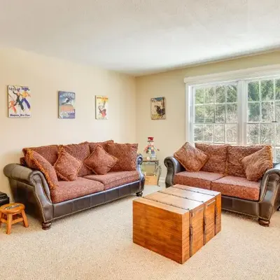 Homey Windham Condo Hike and Ski the Catskill Mtns!