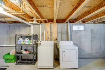 a laundry room with a washer and a dryer at 1 Mi to Mt Snow Luna Stella Home with Fireplace in West Dover