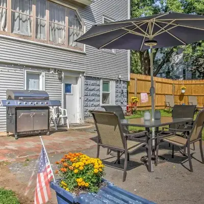 Cozy Agawam Studio with Yard 2 Miles to Six Flags!