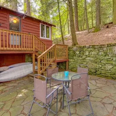 Rustic Berkshires Cottage at Lake Buel with Kayaks!