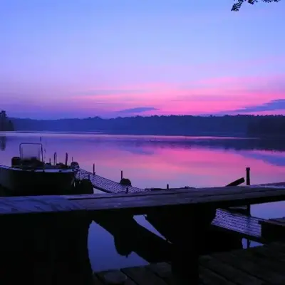 Cabin Deck House - Formidable Cabin in Laurel Island