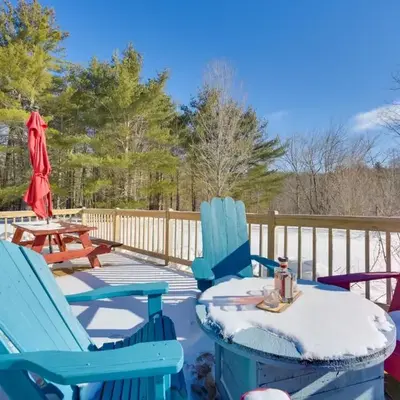 Private 7-Acre Retreat On-Site Pond