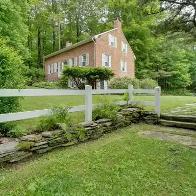 Sky Parlor Farm on 480 Acres with Fire Pit!