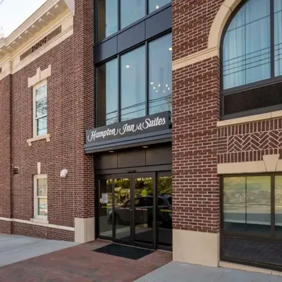 Hampton Inn & Suites Huntington Downtown