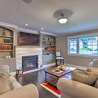 25 Mi to NYC Cozy Long Island Apt Near Transit