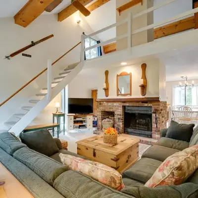 Dover Condo with Grill and Balcony 3 Mi to Mt Snow!