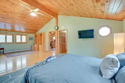 Gallery image of Charming New York Chalet with Hot Tub and Game Room! in Preston Hollow