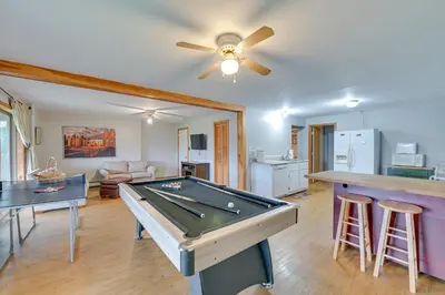 Gallery image of Charming New York Chalet with Hot Tub and Game Room! in Preston Hollow