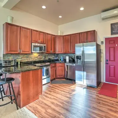 half Mi to Windham Mtn Main Street Condo