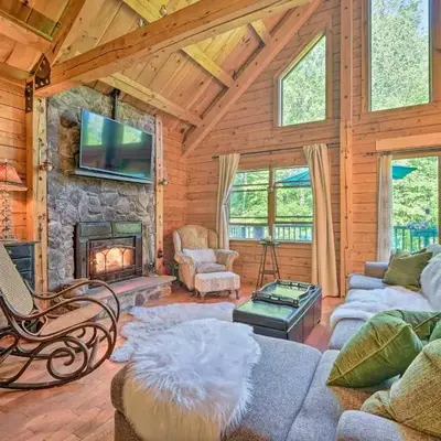 Game Room and Hot Tub Pet-Friendly Mount Snow Gem