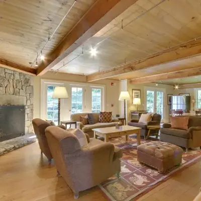 Stunning Warren Lakefront Home Deck
