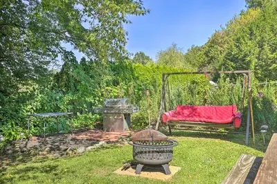 Gallery image of Waterbury Home Playground and Porch Swing in Waterbury