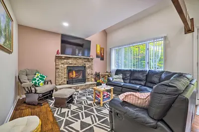 Gallery image of 15 Mi to Skiing Charming Tobyhanna Cottage! in Tobyhanna
