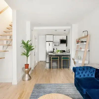 1597-PHN PH Duplex -Private Outdoor Deck W D