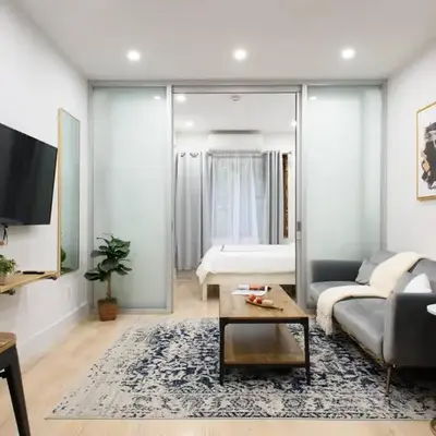 78-2D New furnished 1BR WD walk to Central Park