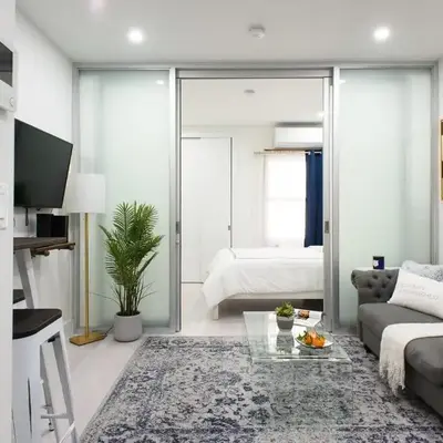 78-3B New Junior 1 BR Prime UES WD in unit