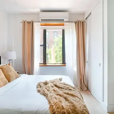 78-4B NEW Quality 1br W&D in unit SKYLIGHTS
