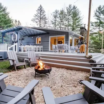 Catskill MNTN Escape 5 BR 3 bath Villa Hot Tub Fire Pit Best Group Stay
