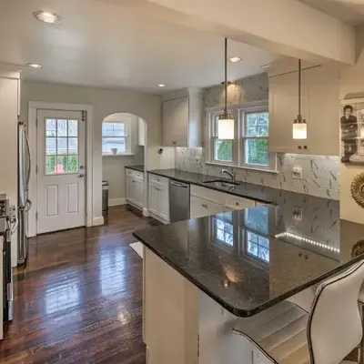 Bridgeport Vacation Rental - Walk to Beach!