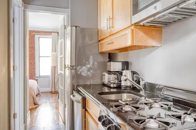 Gallery image of Hip E Village 2BR w WD nr L Train NYC-824 in New York